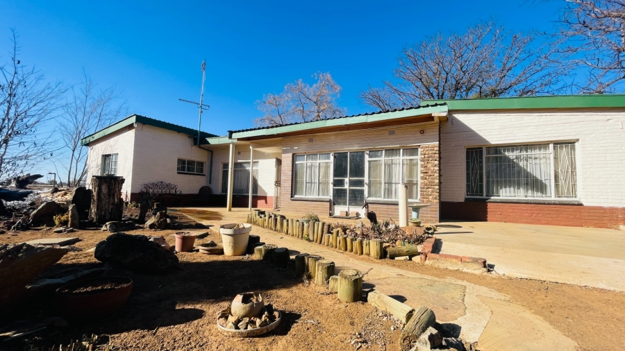 4 Bedroom Property for Sale in Potchefstroom Rural North West